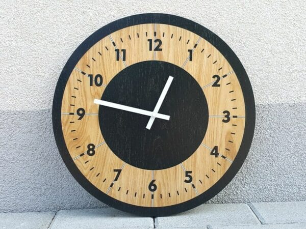 Great Wood wall clock with black numbers